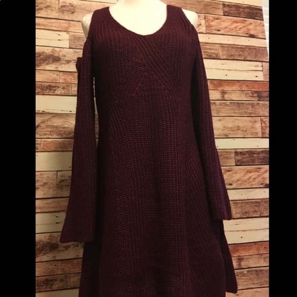 V-Neck long sleeve sweater dress - Picture 2 of 2
